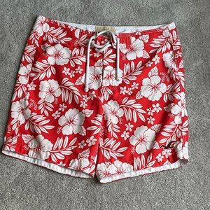 XL Hollister swim trunks 🏊🏻‍♂️